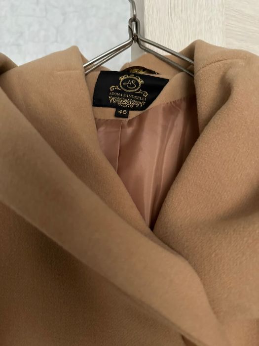 Продам пальто новое