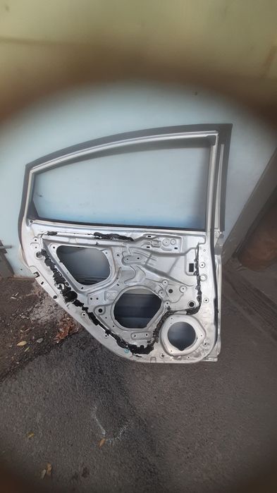 Дверь Hyundai accent