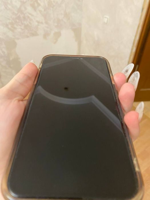 Продам iPhone 11