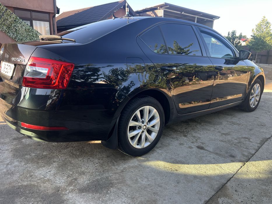 SKODA Octavia 2019 — imagine 4