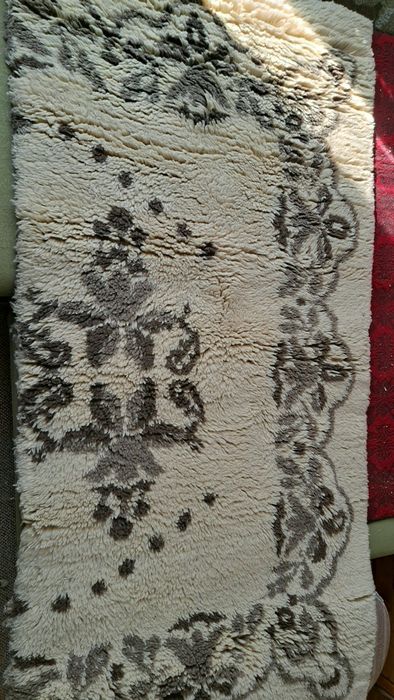 Ръчно тъкан вълнен китеник