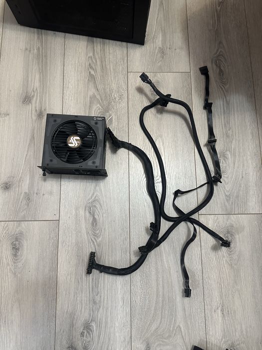 Vand Seasonic Focus, 80+ Gold, 650W