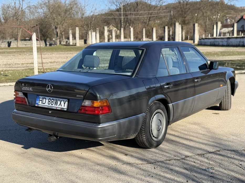 Mercedes E200  W124 Atestat Istoric