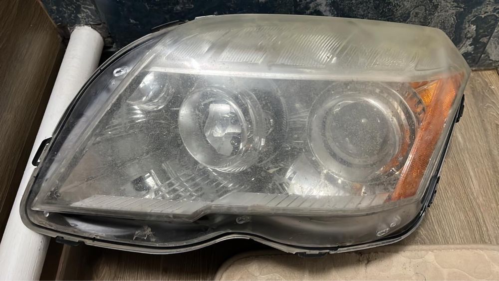Продам фары Mercedes-Benz GLK 350