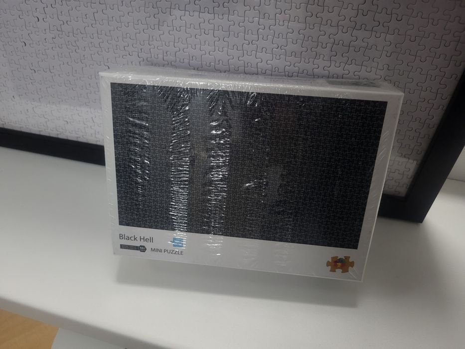 Black Hell Mini Puzzle 1000 деталей — новый, запечатанный