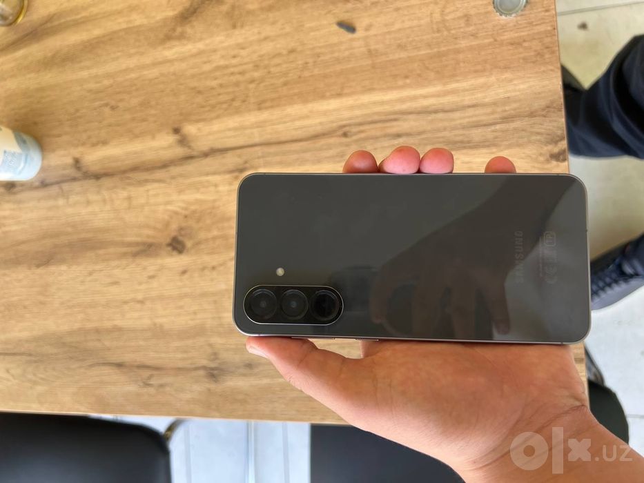 Samsung A56 256 8