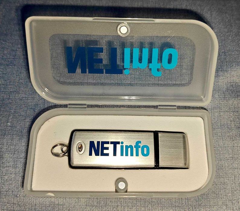 Продается USB флешка