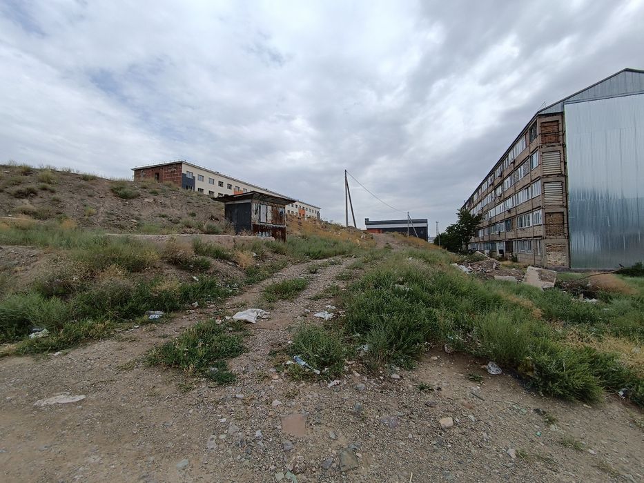 Продам участок в городе