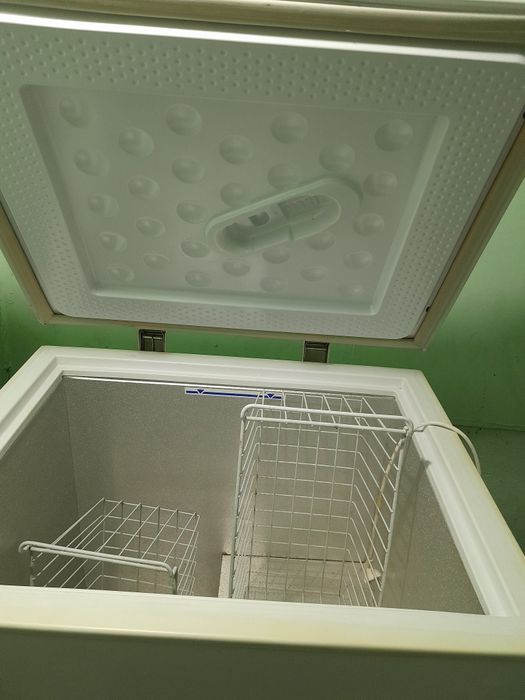 Морозильная камера-ларь [Бирюса]