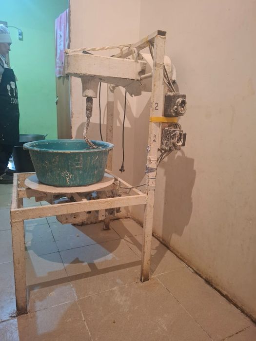 Продам тестомес.