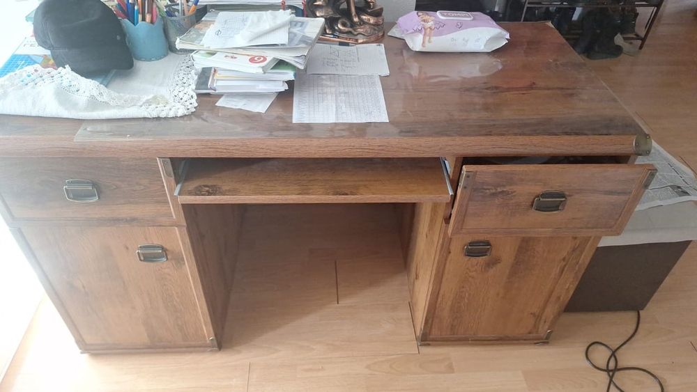 продам письменный стол