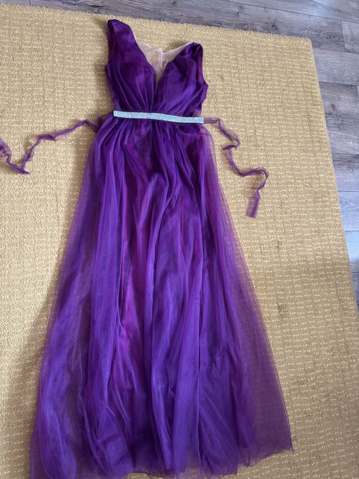 Vand rochie de seara