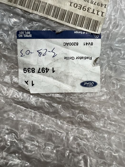 Ford Kuga предна решетка Маска OEM Куга  Оригинална