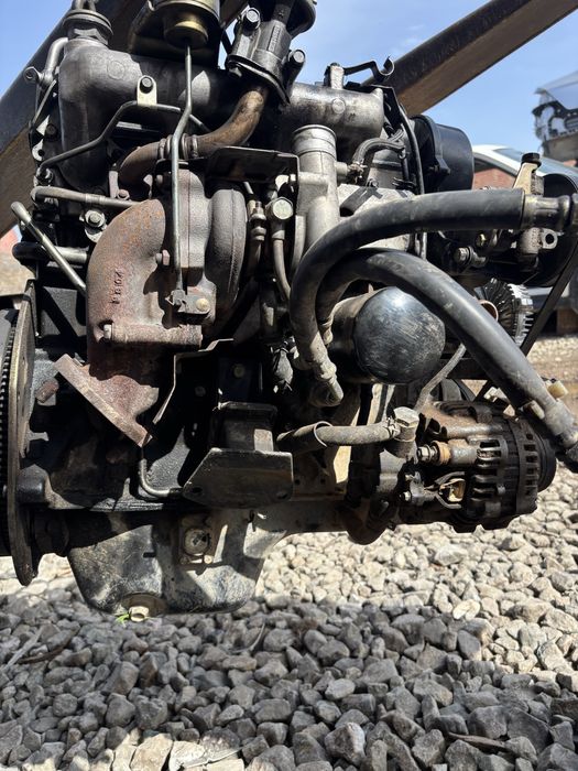 двигател/мотор за mitsubishi pajero 2 2.5