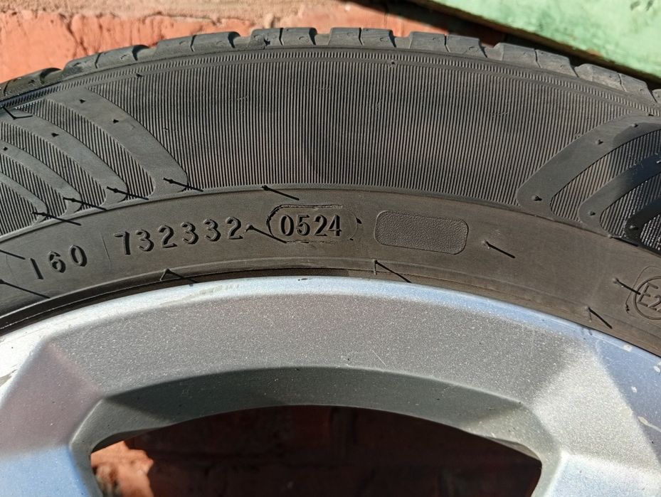 Продам шины Nokian 205/55/16