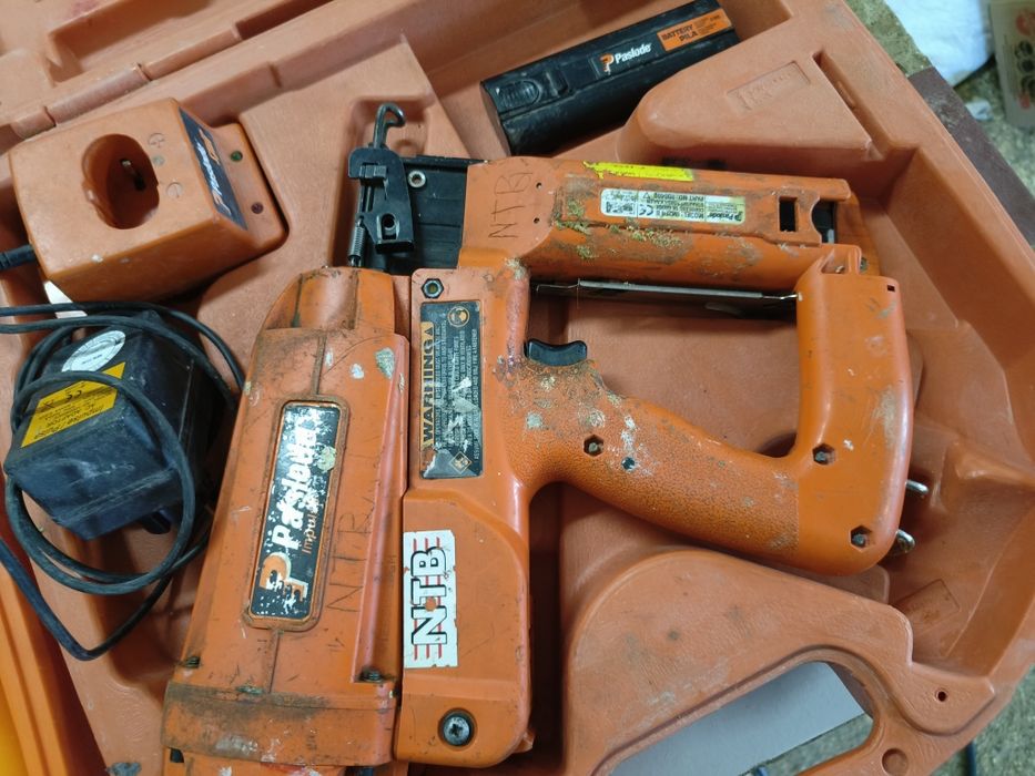 Иглени пистолети Paslode