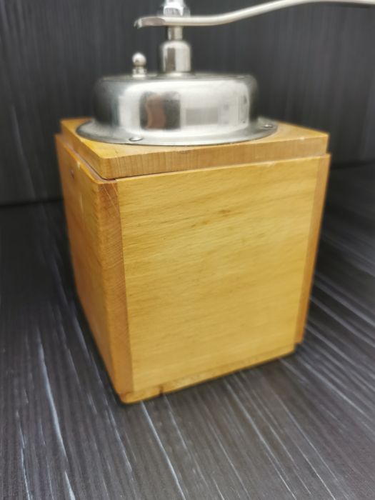 Râșniță de cafea vintage Josef Mataschek