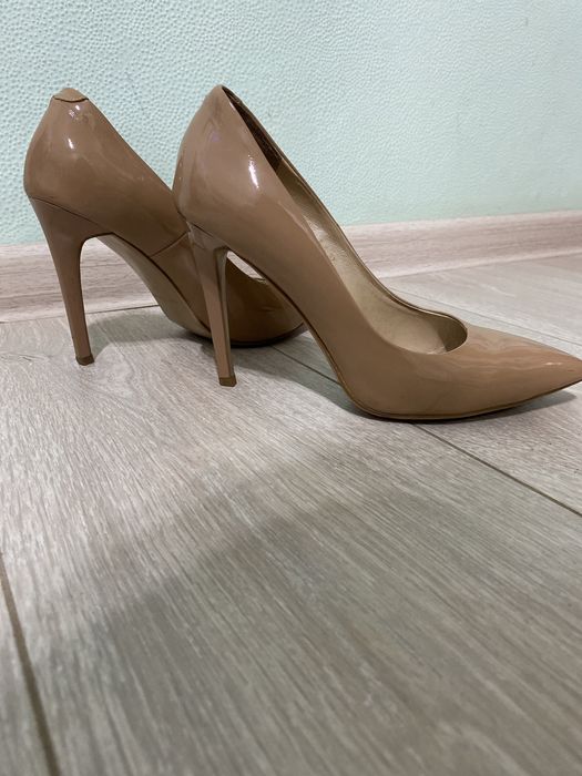 Продам красивые туфли