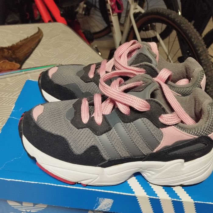 Детски маратонки Adidas 35 1/2