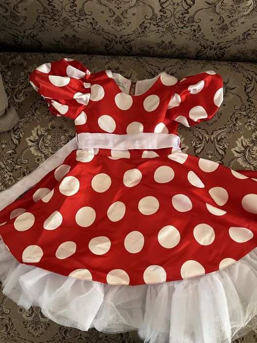 Продам платье горошек для девочки