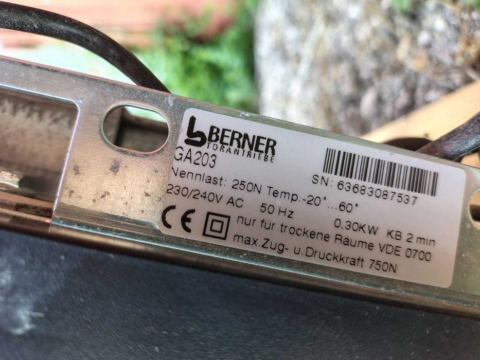 Механизъм за гаражна врата Berner Torantriebe GA203