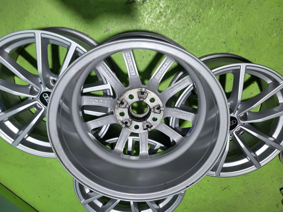 17 5x112 Audi A4 A5 A6 лети джанти 5х112