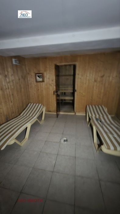 Хотел в Габрово, област-гр.Севлиево площ 1490 цена 820000