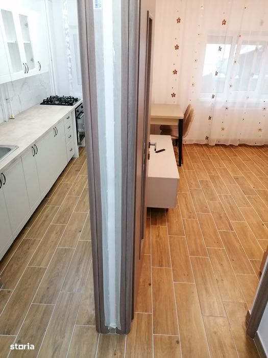 Închiriez garsonieră, superfinisată, Aleea Tiberiu Crudu.