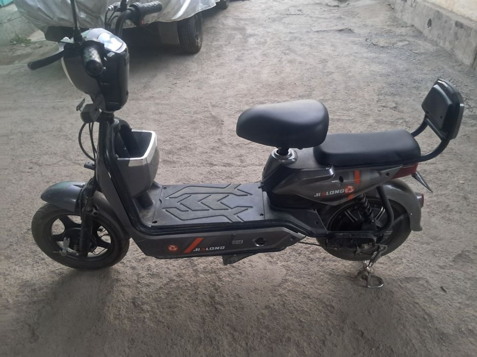 Продам электроскутер JIALONG