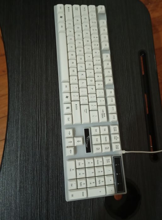 Tastatura Gaming alba cu led-uri