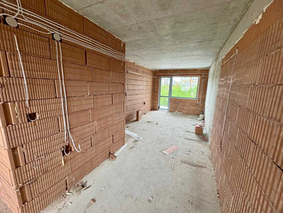 Продава се Тристаен апартамент в Велико Търново, Бузлуджа - 100 кв.м за 1185 €/кв.м - Снимка #2