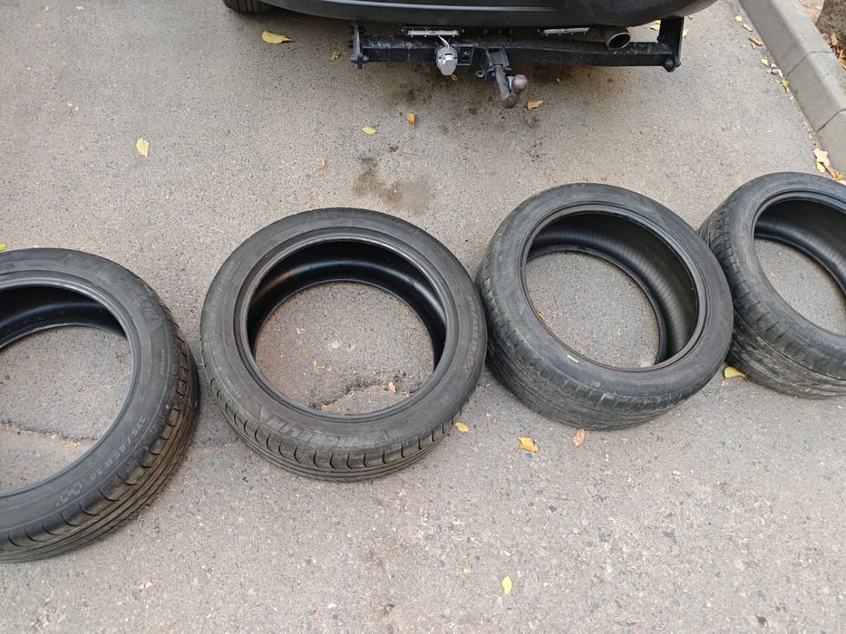 Продам Комплект шин