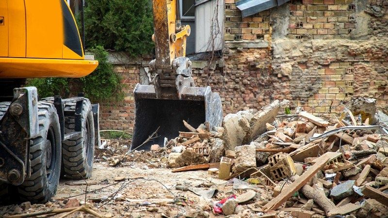 Снос зданий и демонтаж