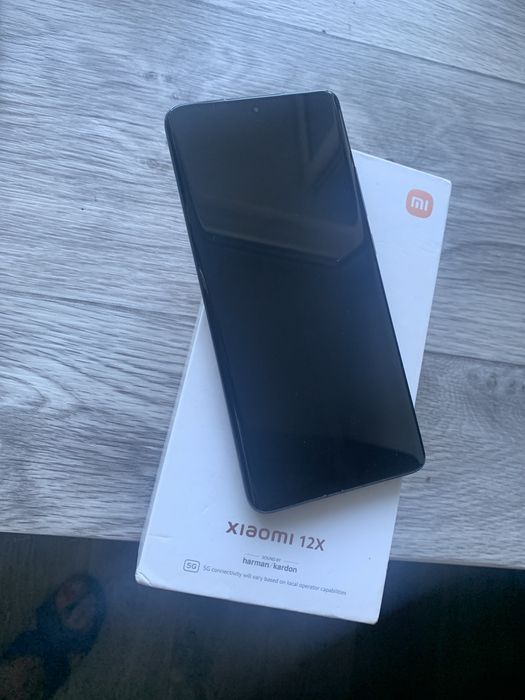 Xaomi 12 x 128gb