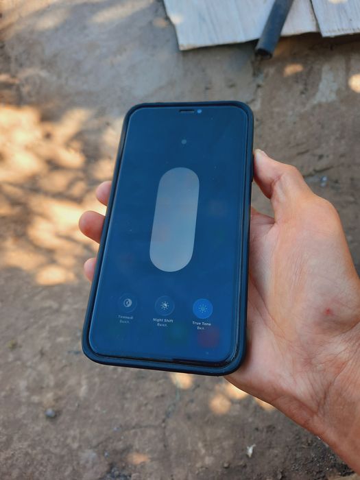 Продам iPhone 11 128GB