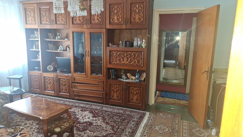 Apartament 3 camere de închiriat – Titan, zona Auchan Iris