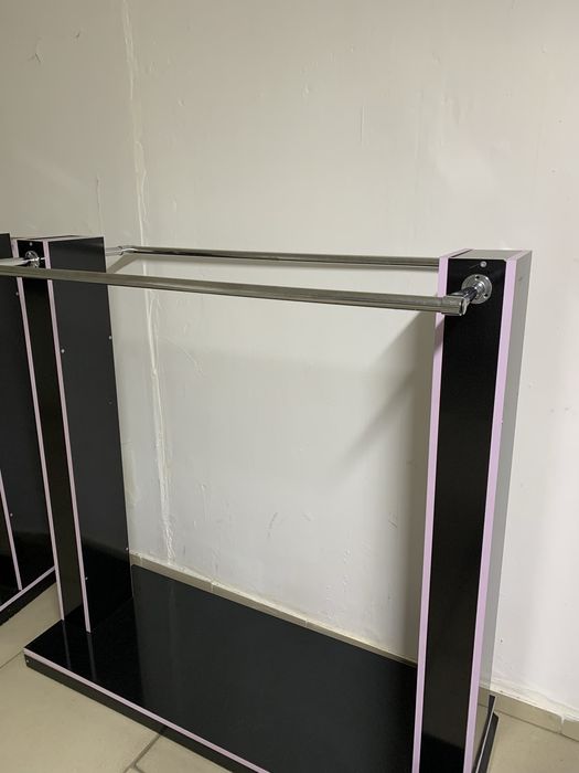 Стойки вешалала напольные для одежды