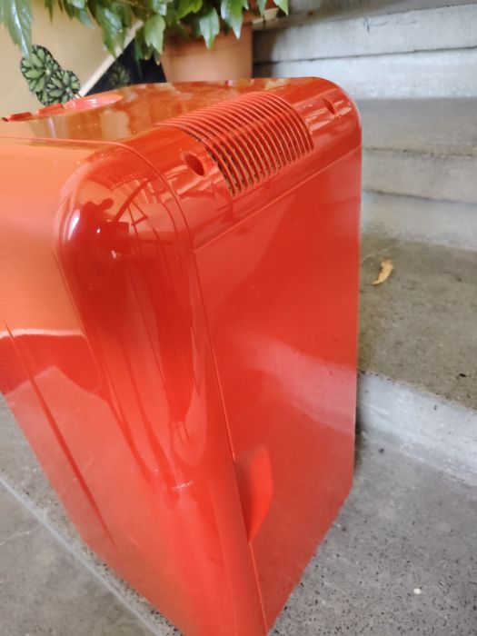 Мини хладилник Mobicool F 16 AC.