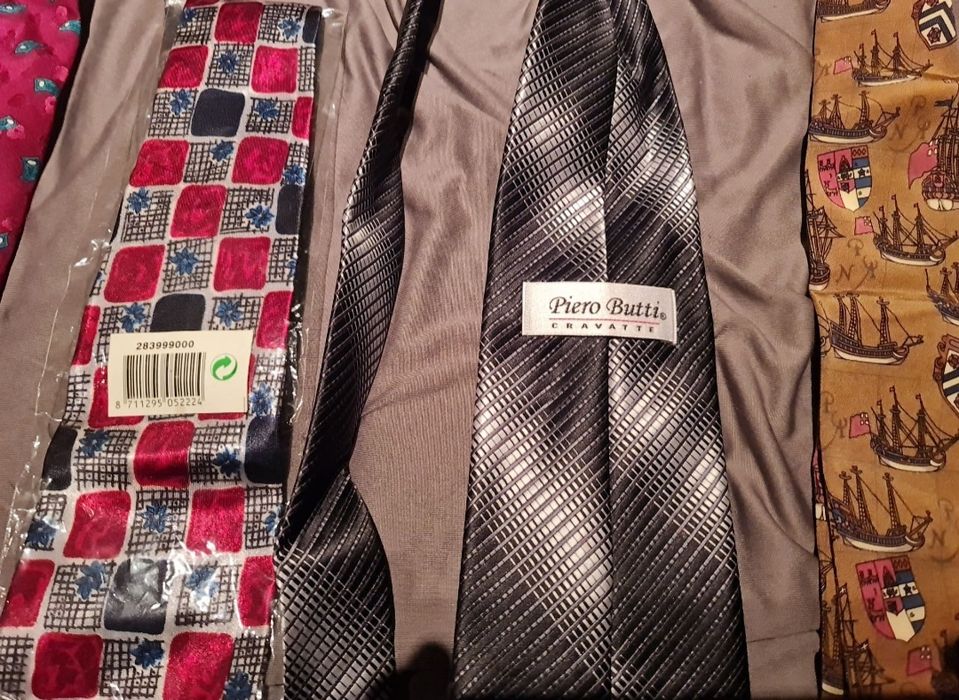 Чисто нови Вратовръзки