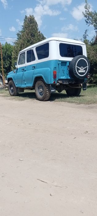 Uaz 469 sotiladi