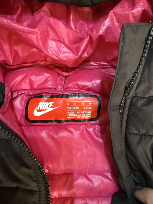 Детско яке Nike , 5-6год