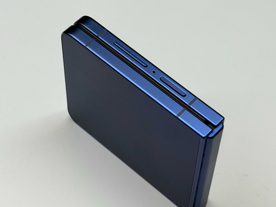 Samsung Galaxy Z Flip 7 5G 256GB Blue