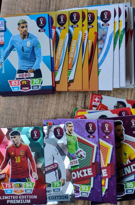 Carduri Panini Adrenalyn XL