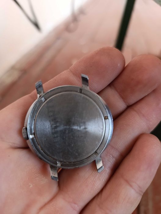 Soat antikvar ssrniki ajoyib saotlar kolleksiya uchun juda mos