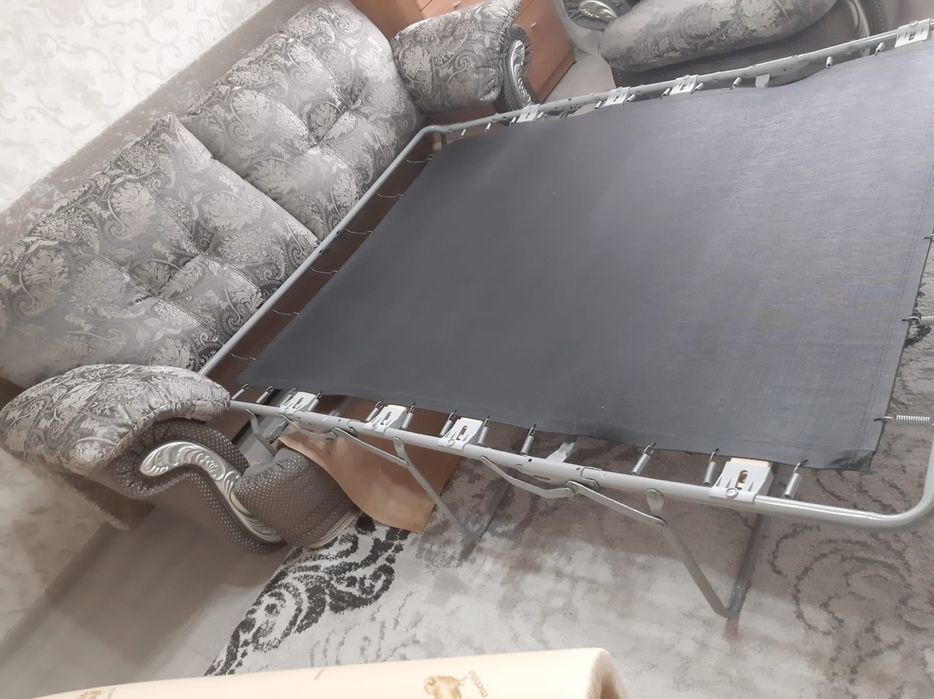 Продам диван с креслом