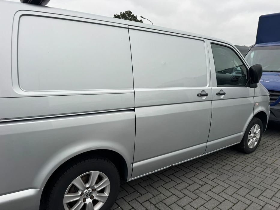 VOLKSWAGEN Transporter 2011 — imagine 4