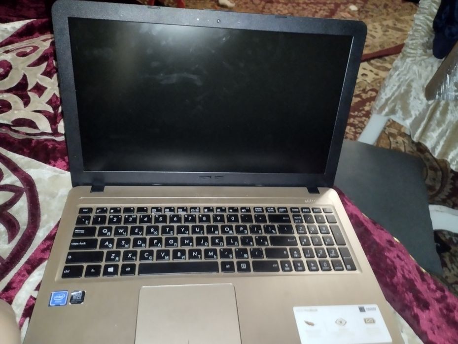 Продам ноутбук asus
