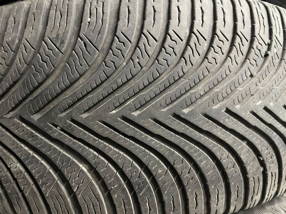 Anvelope All season Michellin 215/55 R17