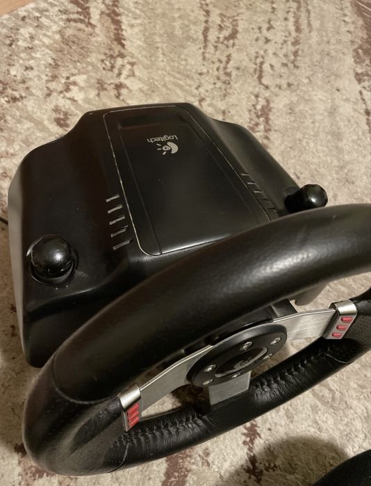 Vand volan logitech g27