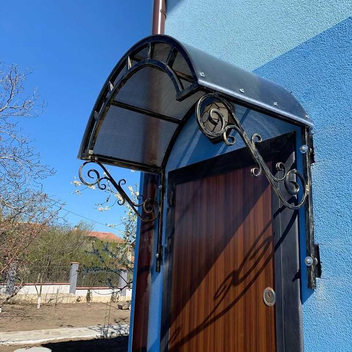 Козирки от ковано желязо, козирка за къща